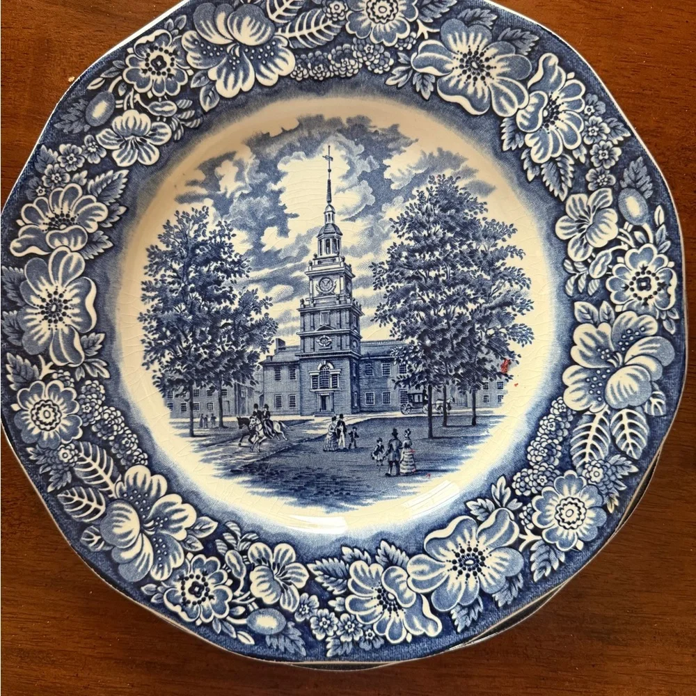 Liberty blue dinner plates - Picture 1 of 1